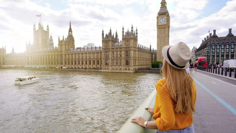 พูดภาษาอังกฤษหลักสูตรการศึกษาภาษาอังกฤษในลอนดอนชั้นเรียนภาษาลอนดอนเรียนรู้ภาษาอังกฤษในสหราชอาณาจักร